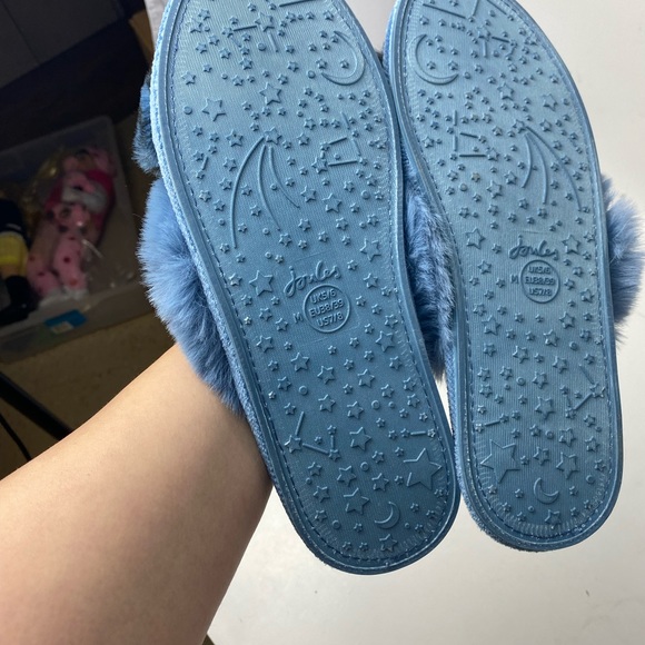 NWT JOULES fluffy slippers sz7 - Picture 3 of 4